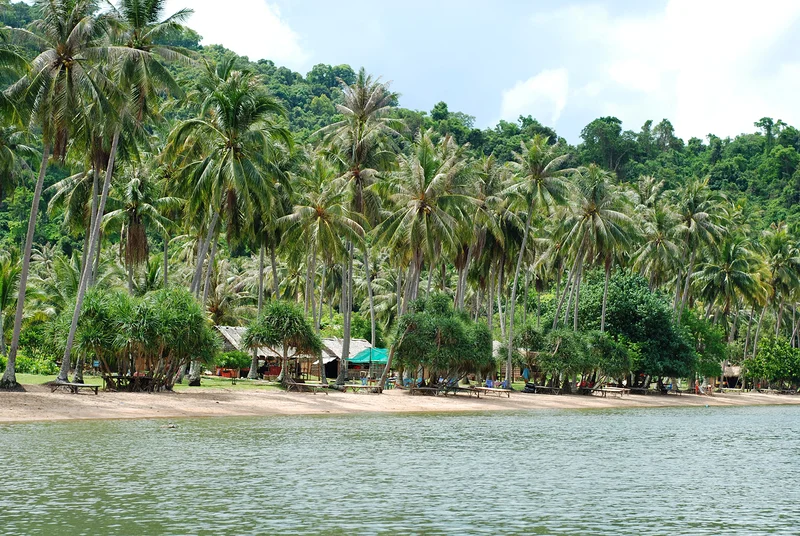 Koh Tonsay au large de Kep — Kep (Cambodge)