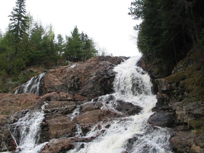 Parc des chutes de la petite rivière Bostonnais, la Tuque — La Tuque (Canada)
