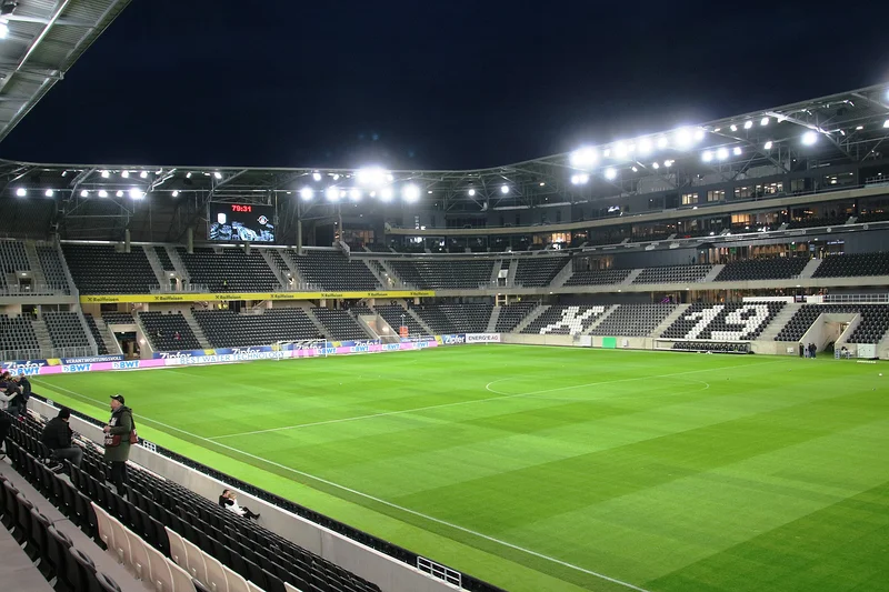 Raiffeisen Arena de Linz — Stade de Linz (Autriche)