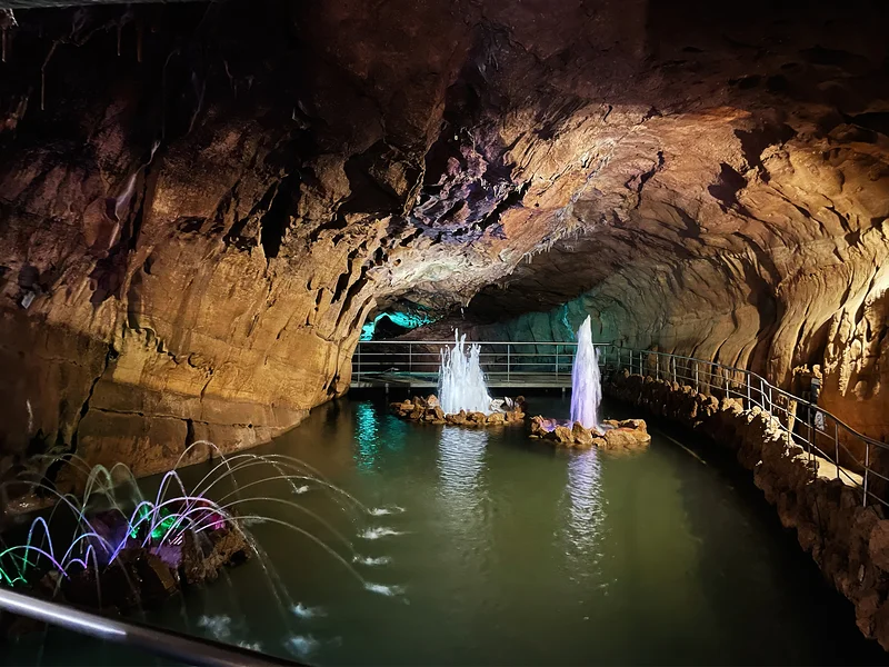 Grottes de Mira de Aire