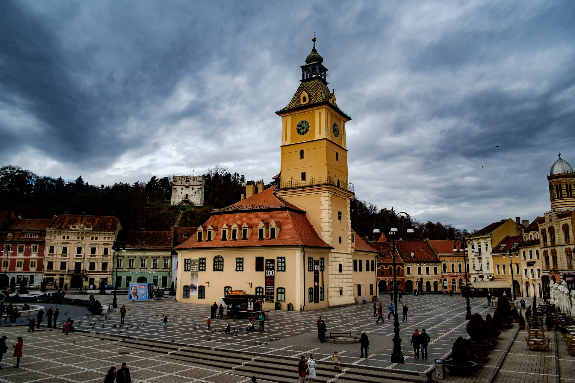 Place Piața Sfatului — Place Piața Sfatului (Roumanie)