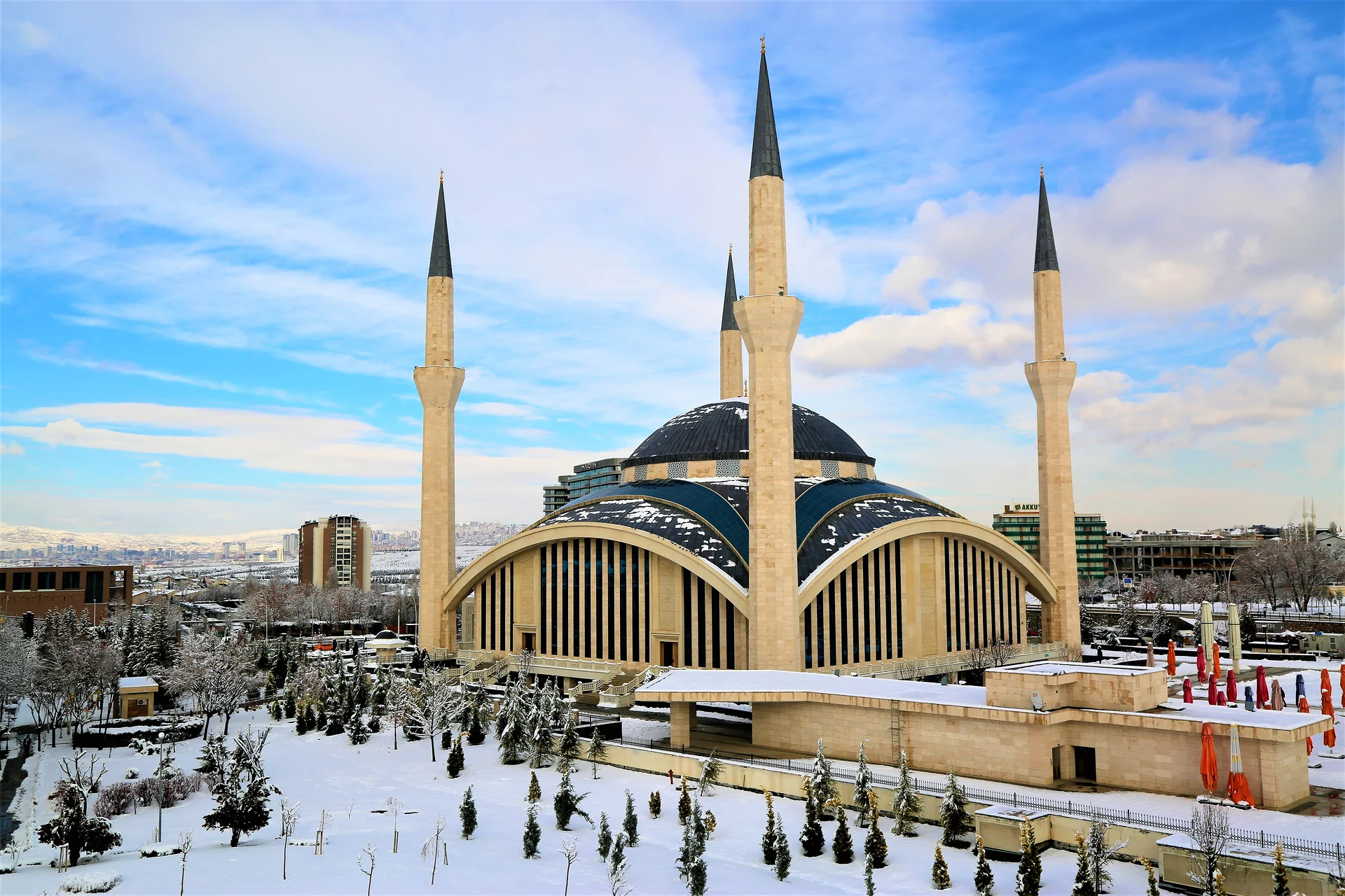 Mosquée d'Ankara Mosquée d'Ankara — Mosquée Ahmet Hamdi Akseki (Turquie)