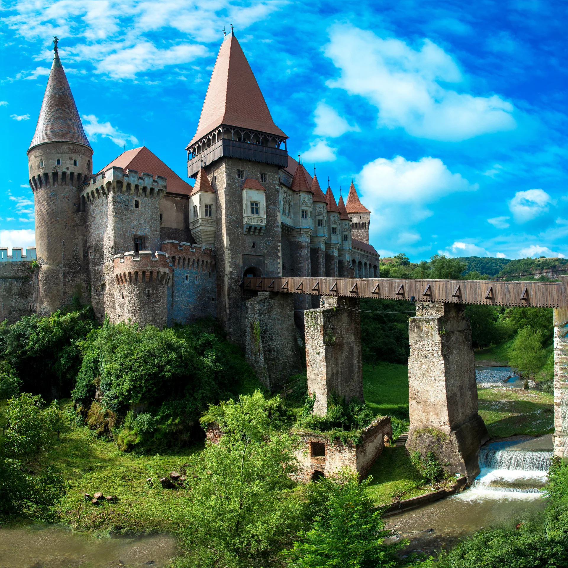Château de Hunedoara — Château de Hunedoara (Roumanie)