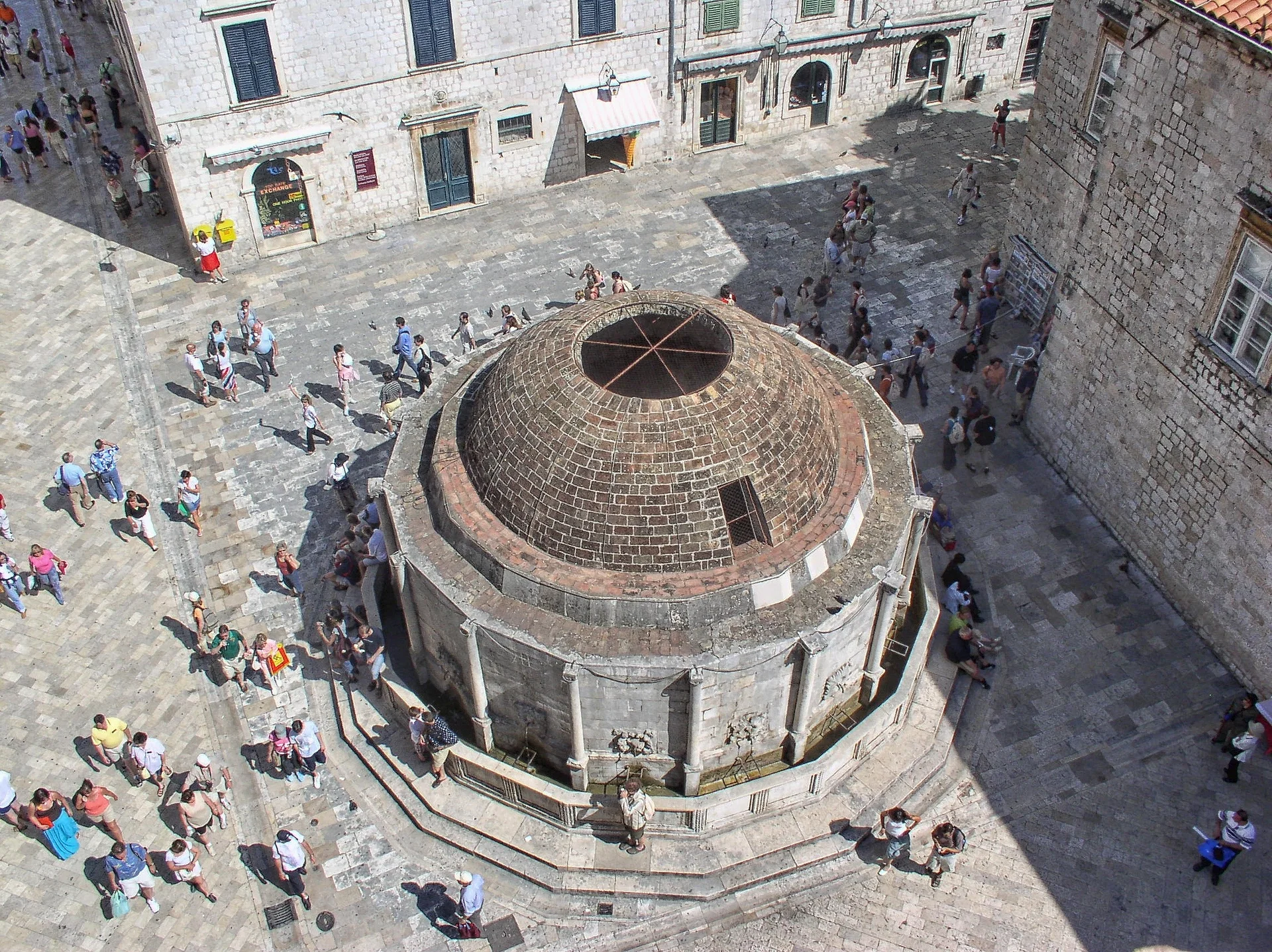 Fontaine d'Onofrio