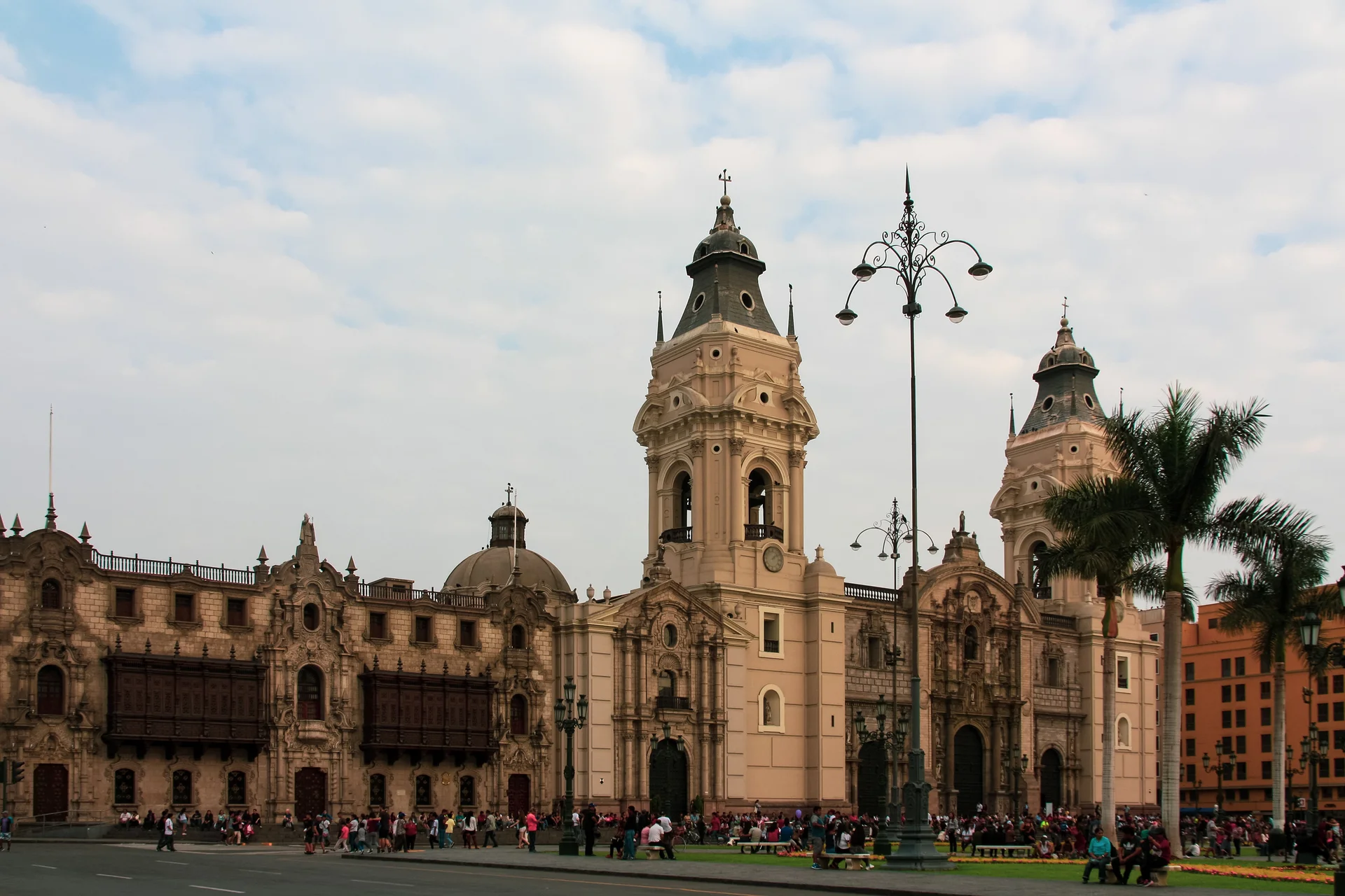 Cathédrale de Lima Cathédrale de Lima — Cathédrale de Lima (Pérou)