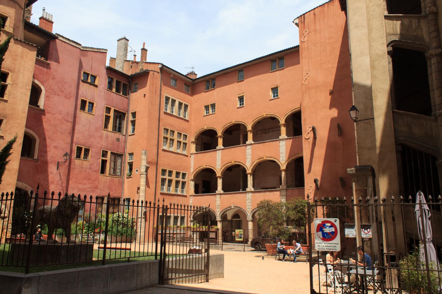 Musée des Miniatures et du Cinéma