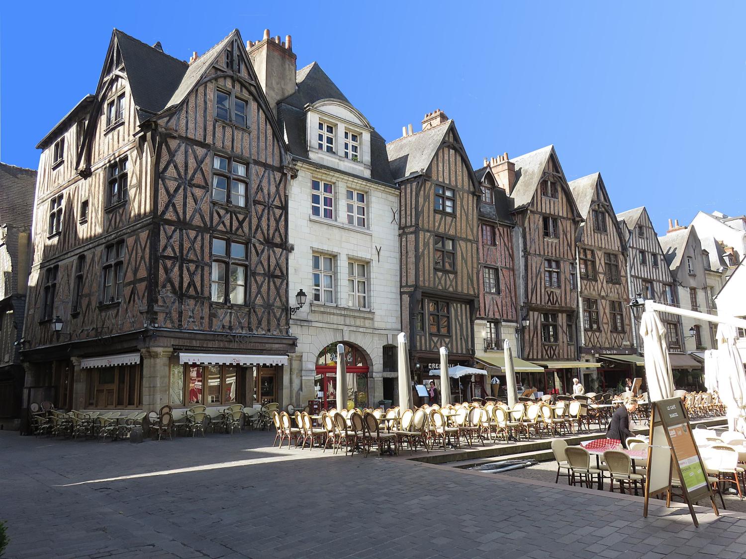 Place Plumereau à Tours