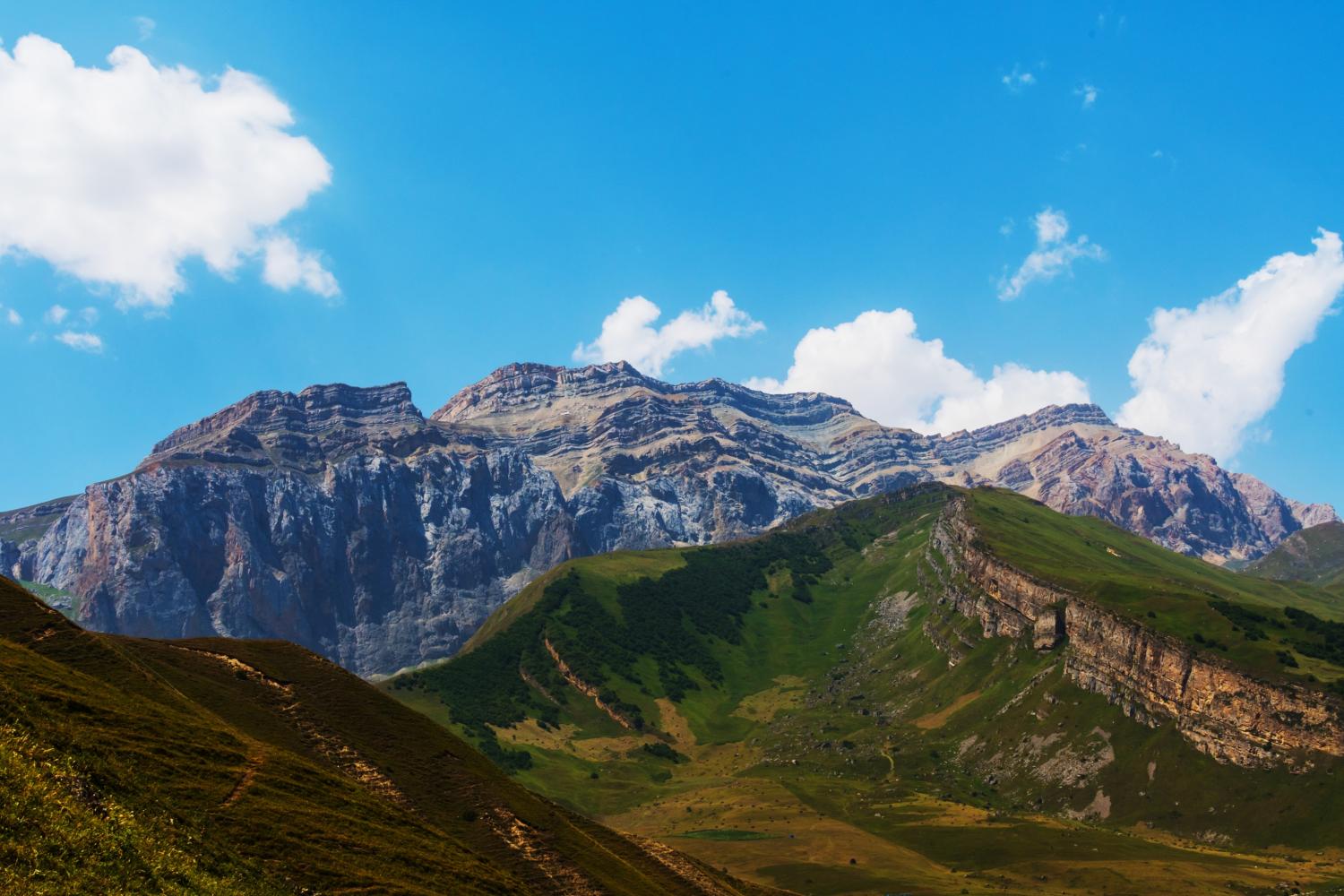 Montagnes du Caucase, en Azerbaïdjan