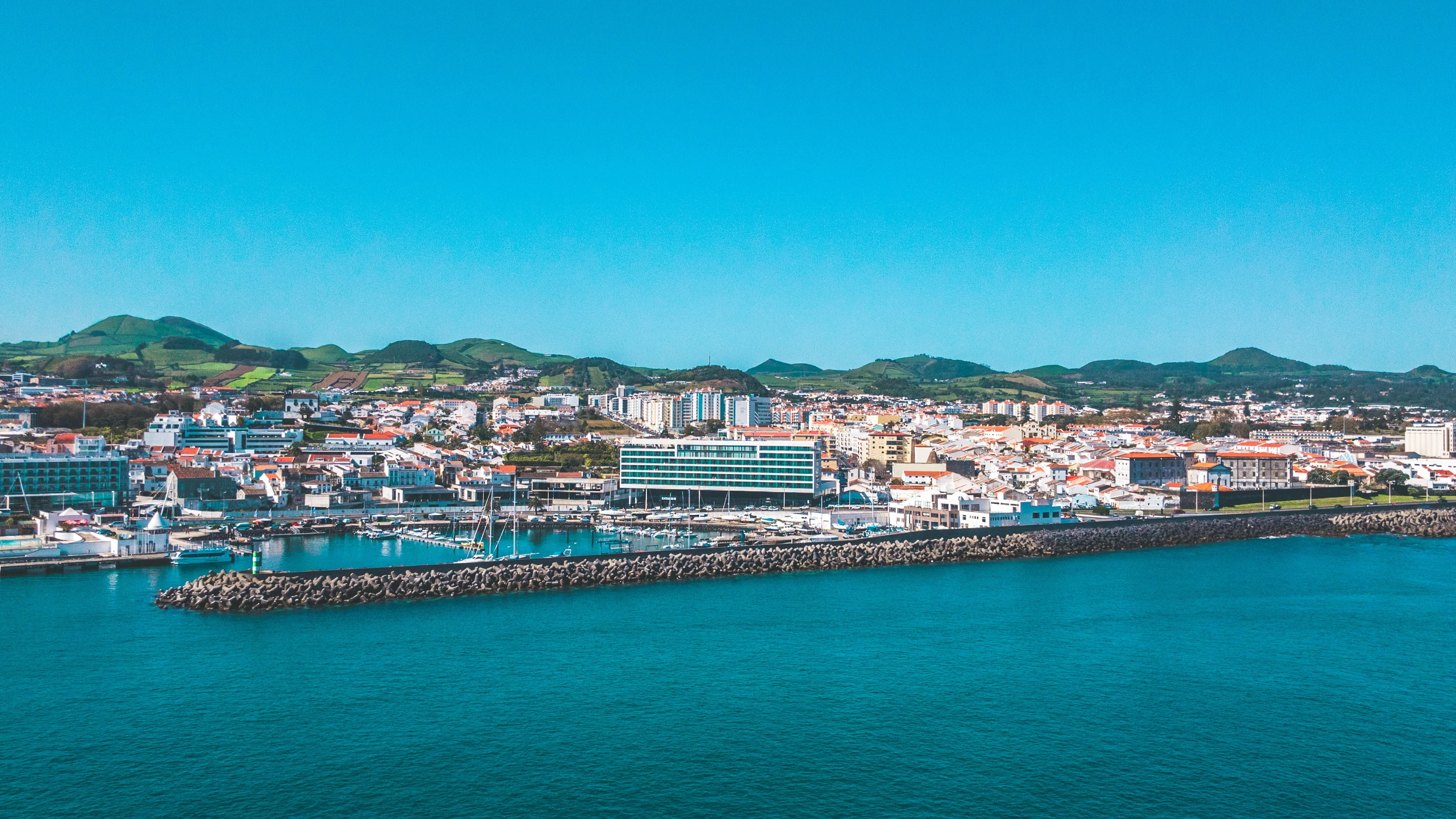 Port de Ponta Delgada aux Açores