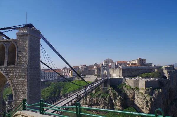 Ballade sur le pont — Constantine (Algérie)