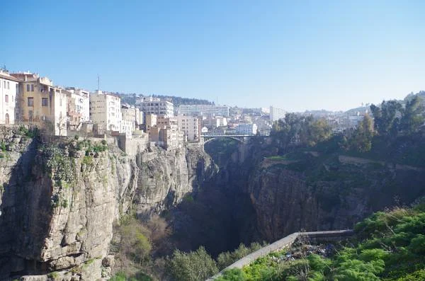 Une ville sur un caillou — Constantine (Algérie)