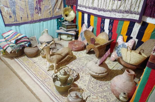 Souvenirs des boutiques de Taguit — Béchar (Algérie)