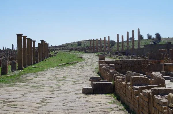 Axe routier de Timgad — Ruines de Timgad (Algérie)