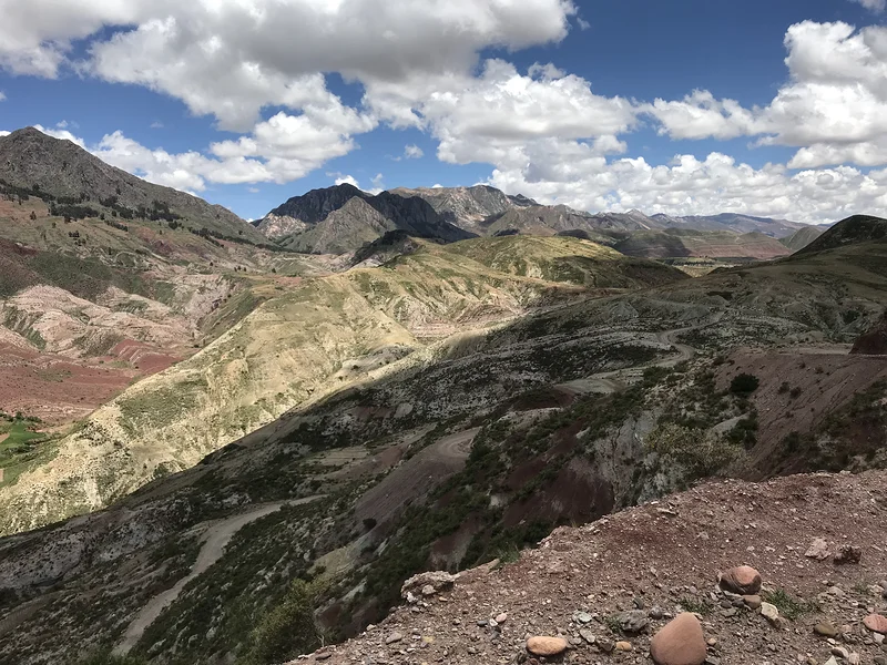 Route de Chullpas à Potolo — Sucre (Bolivie)