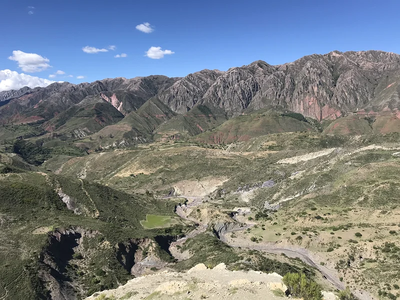 Vue de face Cordillera de Los Frailes — Sucre (Bolivie)