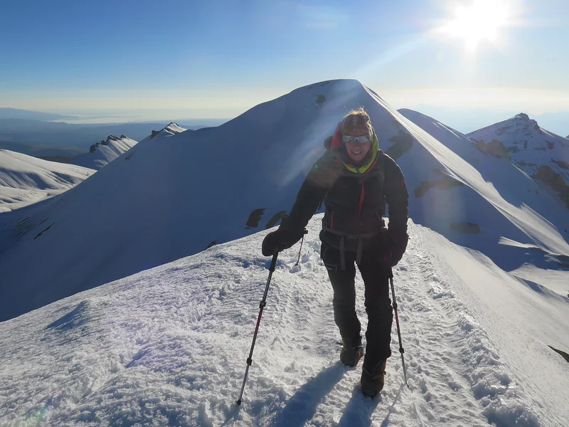 Anne Bialek apres le 1er sommet   Alto Toroni ©Thaki Voyage