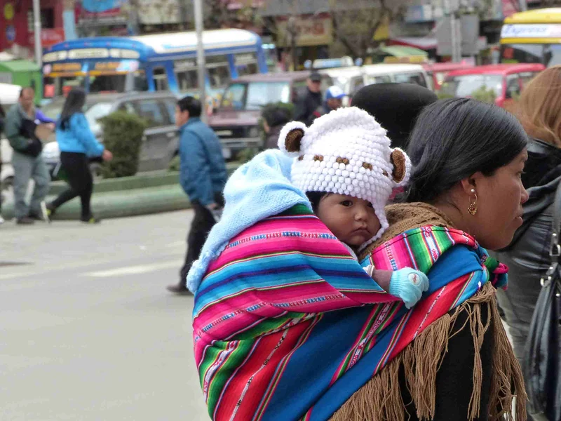 Bolivie - dans les rues de La Paz ©Thaki Voyage
