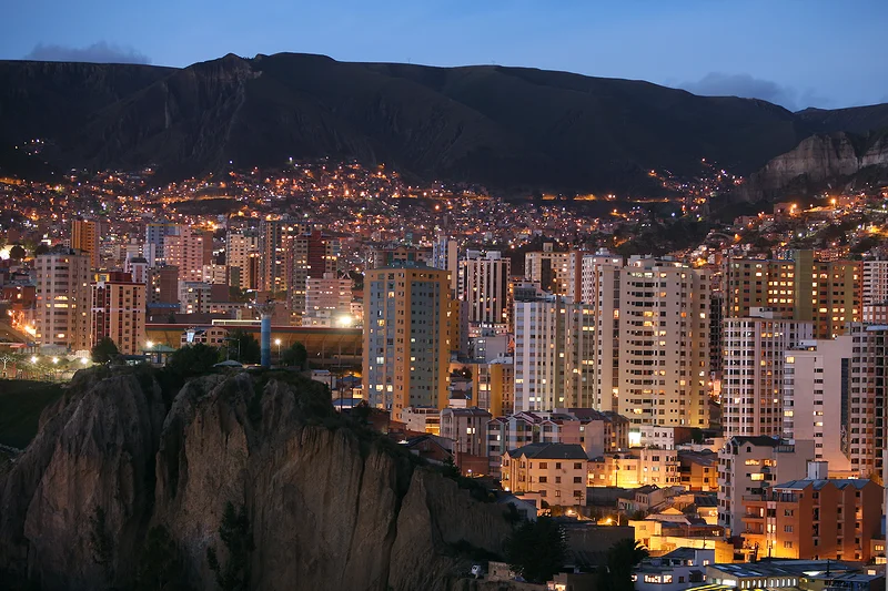 Bolivie - La Paz de nuit 1 ©Thaki Voyage — La Paz (Bolivie)