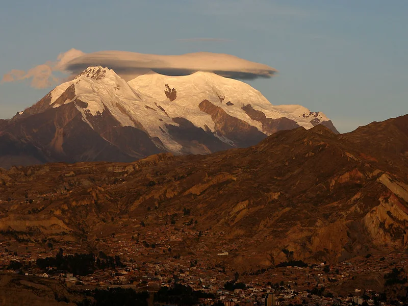 Bolivie - Zone sud de La Paz et Illimani ©Thaki Voyage — Nevado Illimani (Bolivie)