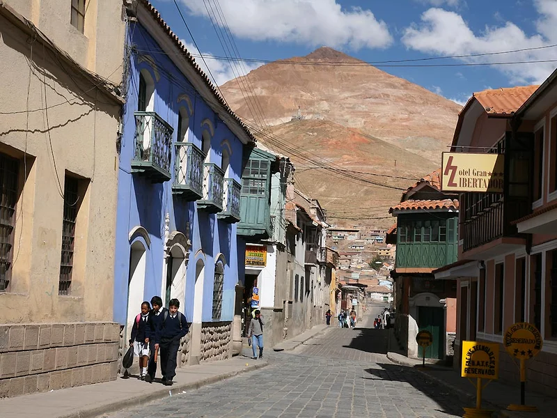Bolivie   dans les rues de Potosi 3 ©Thaki Voyage