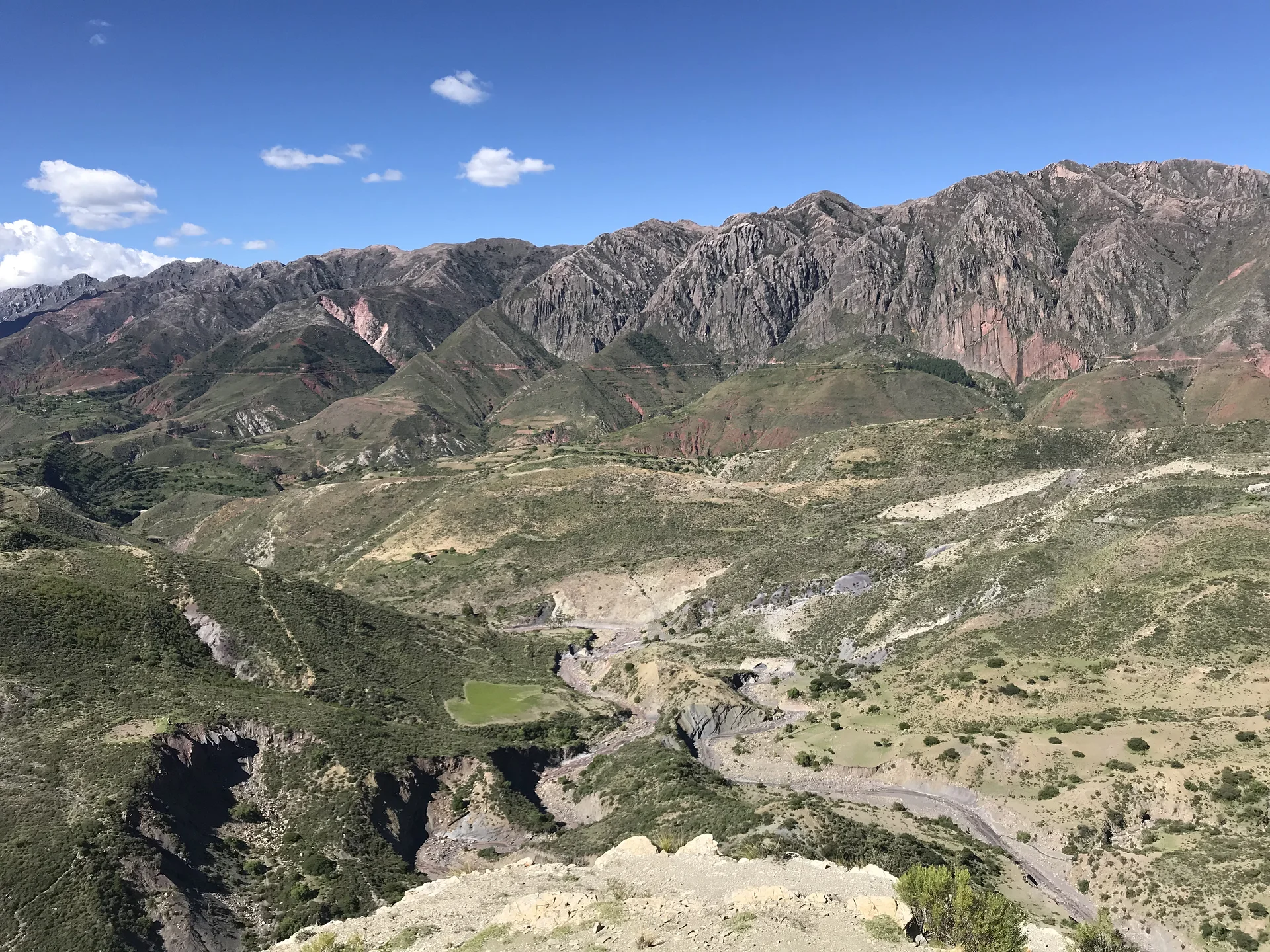 Vue de face Cordillera de Los Frailes — Sucre (Bolivie)