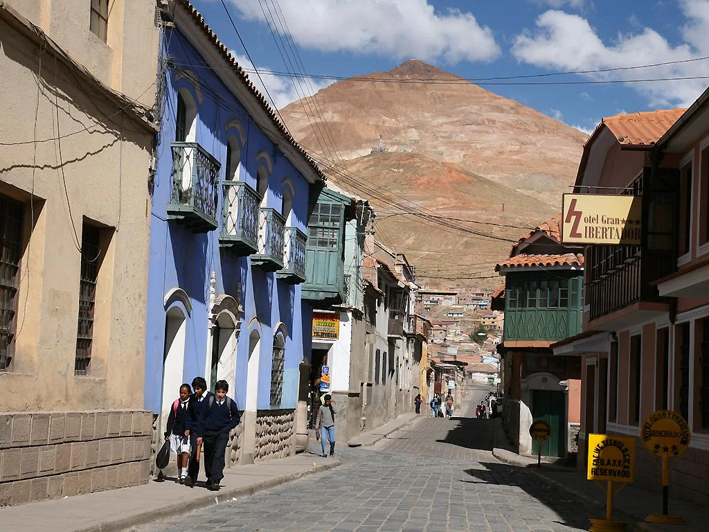 Bolivie   dans les rues de Potosi 3 ©Thaki Voyage — Potosi (Bolivie)