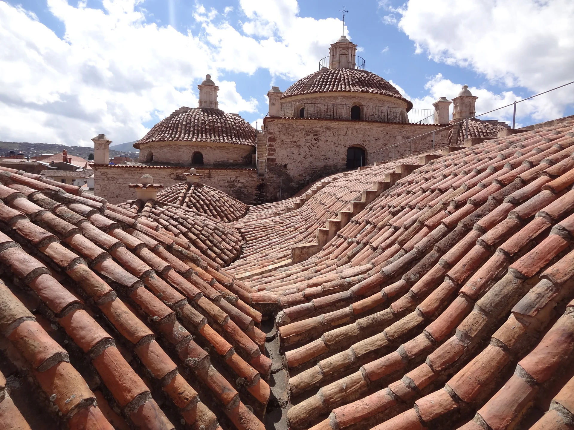 Bolivie   les toits de Potosi 2 ©Thaki Voyage — Cathédrale San Francisco (Bolivie)
