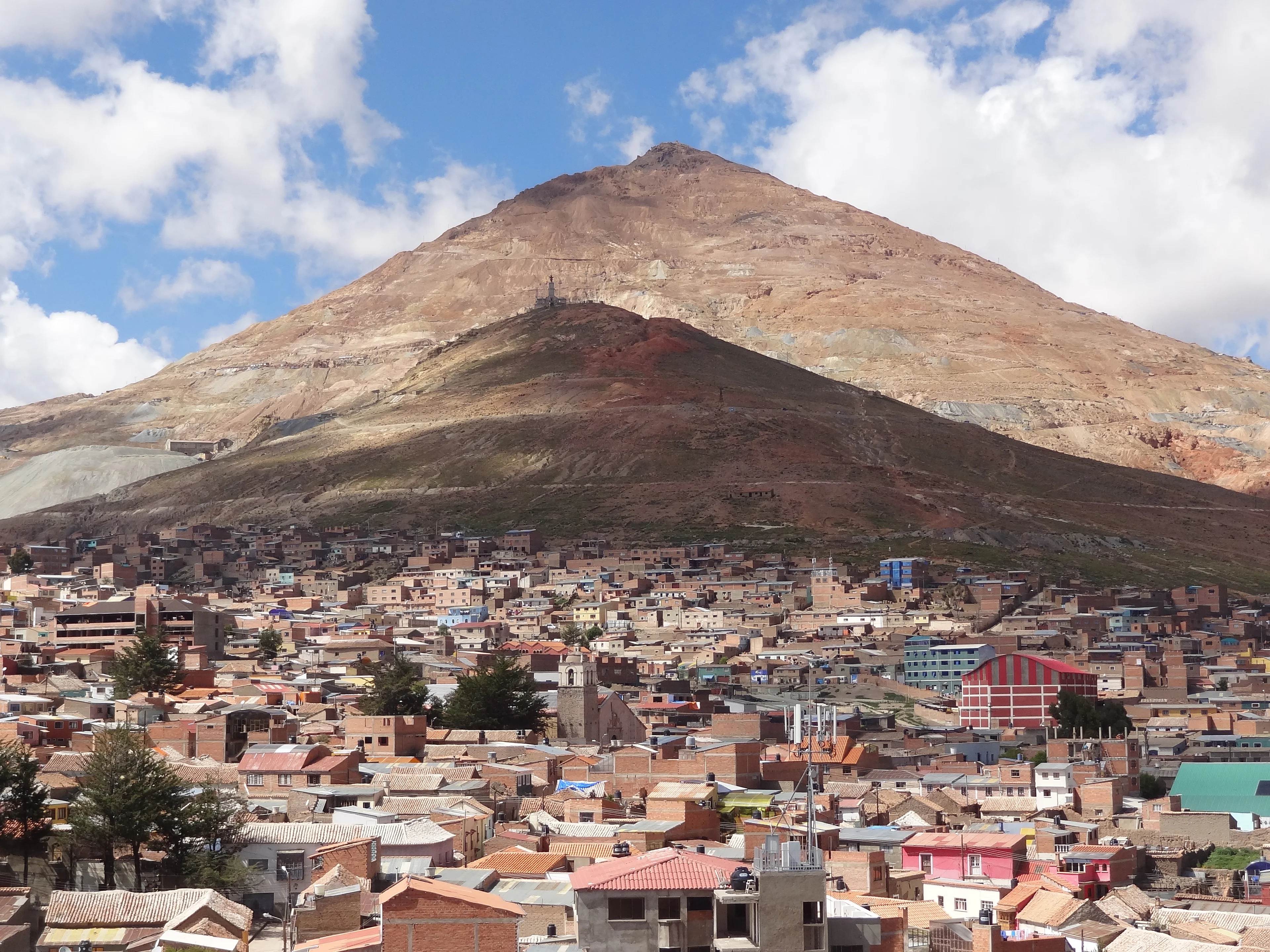 Bolivie   Vue sur le Cerro Rico Potosi 2 ©Thaki Voyage