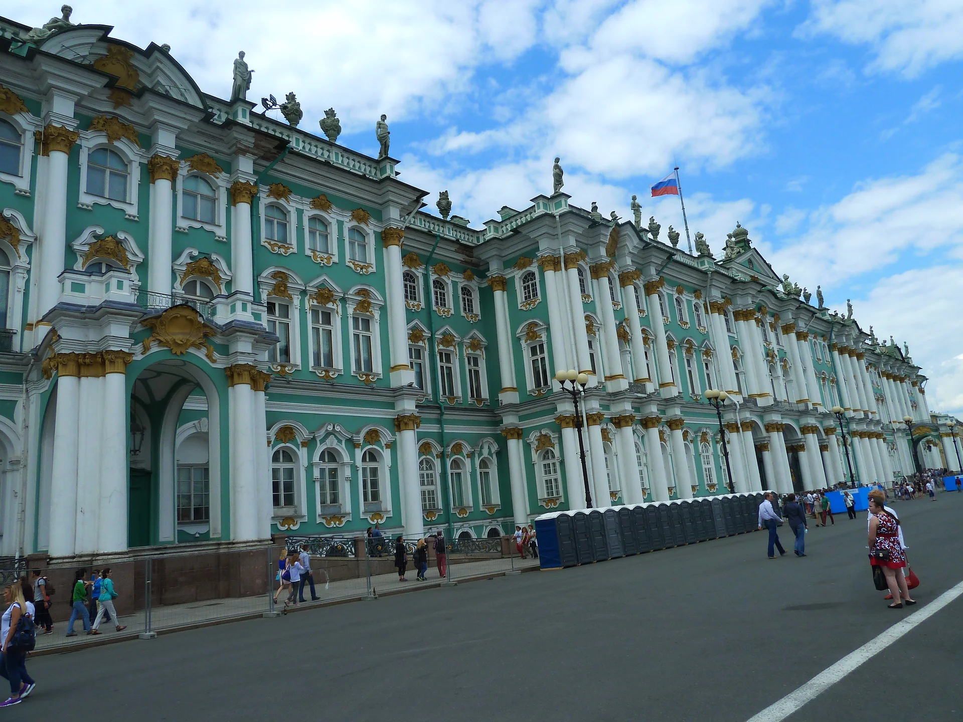 Hermitage à Saint-Pétersbourg  — Musée Hermitage Storage Facility (Russie)