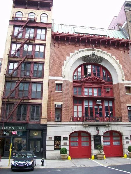 Caserne de pompiers Caserne de pompiers — New-York (Etats-Unis)