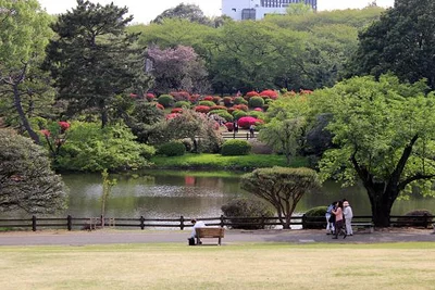 Shinjuku Gyoen National Garden