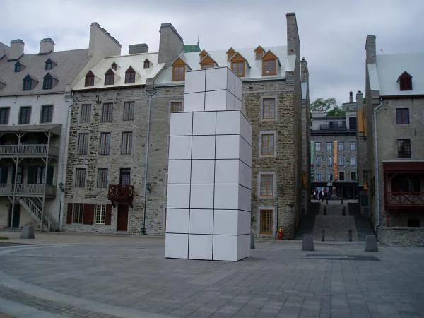 Place de Paris — Québec (Canada)