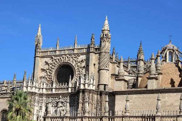 38 — Séville (Espagne)