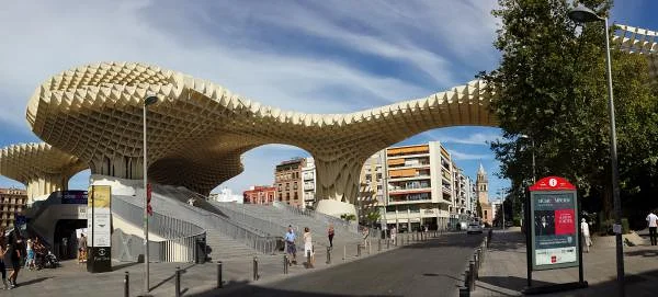 26 — Séville (Espagne)