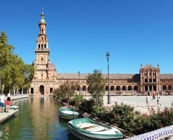 36 — Séville (Espagne)