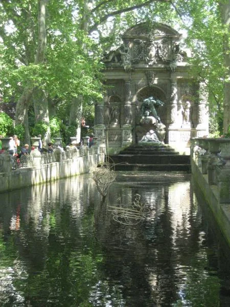 Fontaine — Jardin du Luxembourg (France)