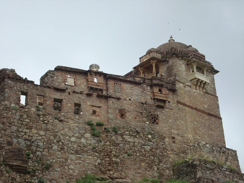 Vestige des palais — Fort Kumbhalgarh (Inde)