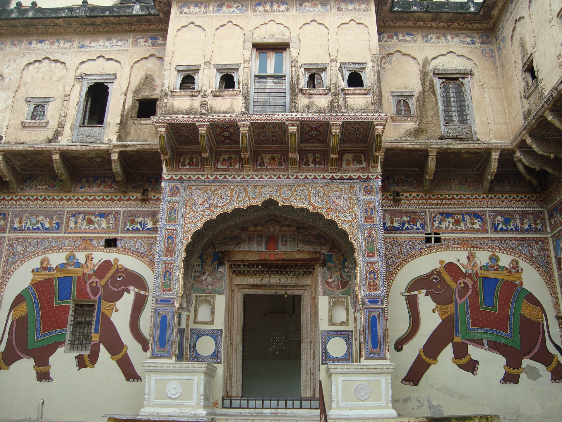 Porte de la haveli — Mandawa (Inde)