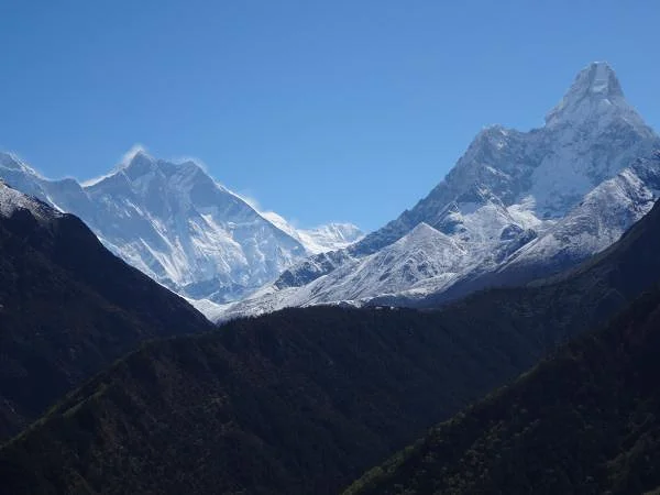 Le pic Ama Dablam Le pic Ama Dablam (Népal)