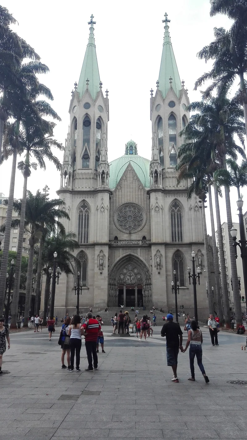 A Catedral — Cathédrale de São Paulo (Brésil)