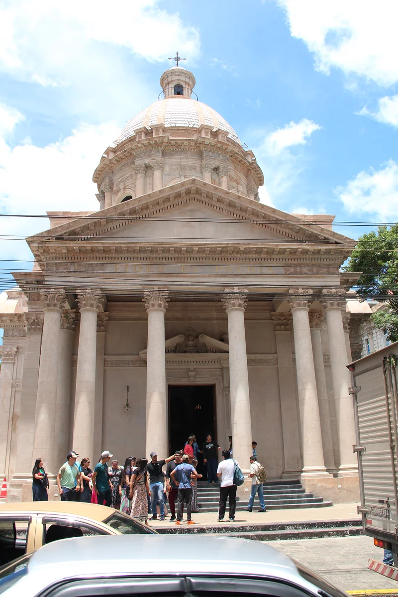 Panteón — Panthéon national des héros (Paraguay)