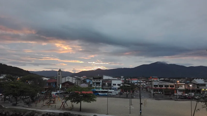 Pôr do Sol — Plage de Barra da Lagoa (Brésil)
