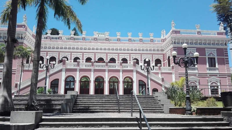 O Palácio Cruz e Sousa — Palais Cruz e Sousa (Brésil)