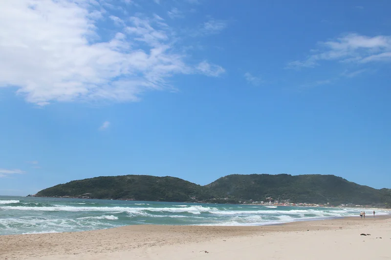 A Praia — Plage de Barra da Lagoa (Brésil)