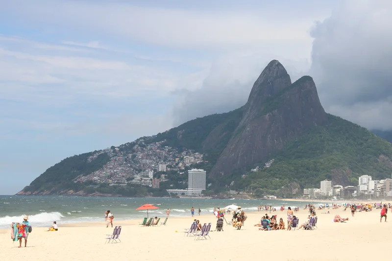 Rocinha — Pedra da Gávea (Brésil)