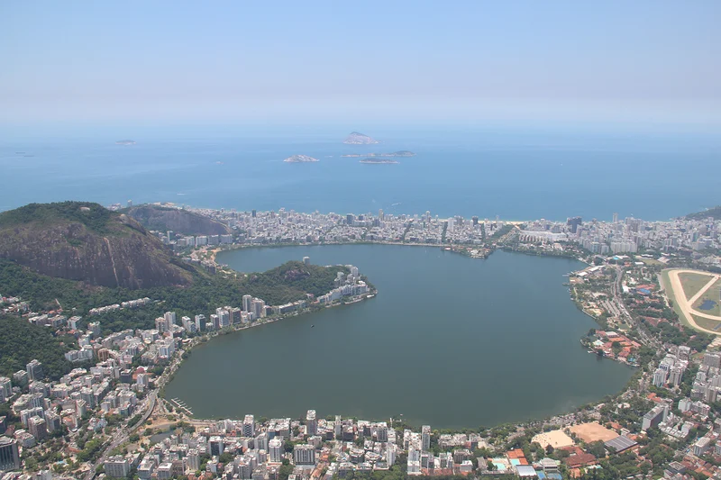 Lagoa Rrodrigo de Freitas — Lagoa Rodrigo de Freitas (Brésil)
