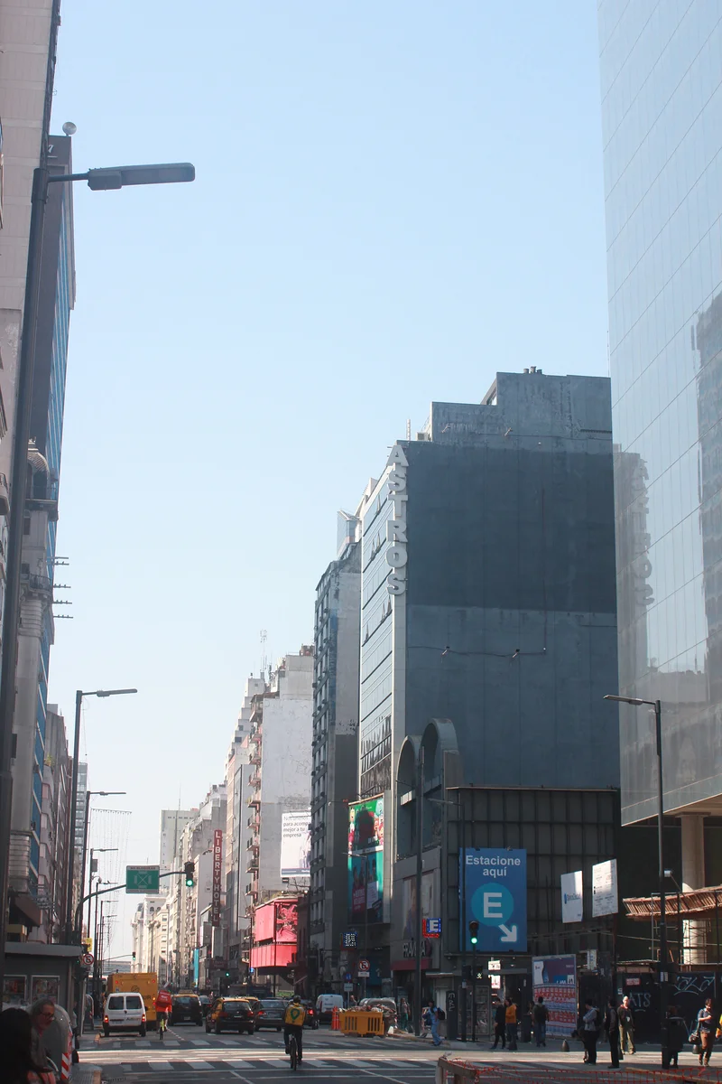 Avenida Corrientes — Buenos Aires (Argentine)