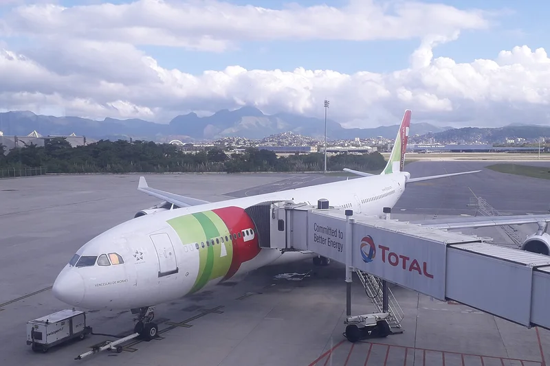 O aeroporto Tom Jobim — Rio de Janeiro (Brésil)