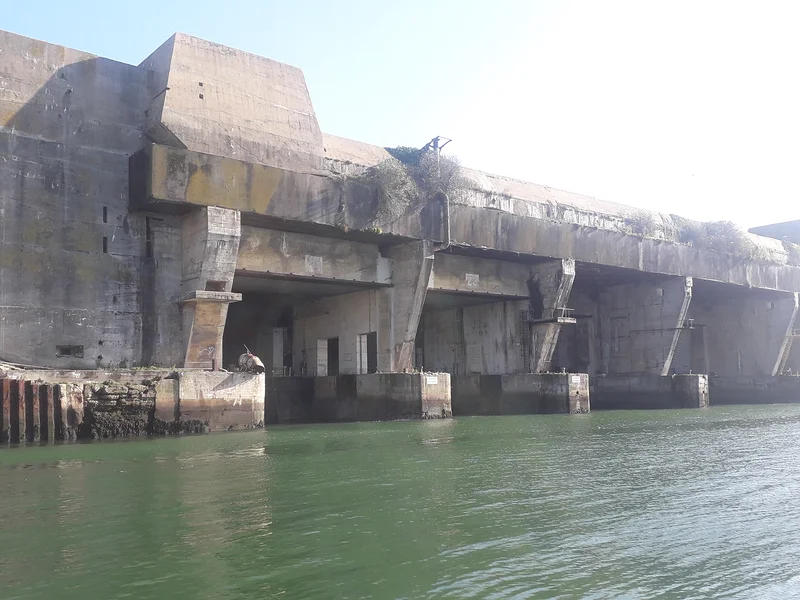 Hangar à sous-marins — Lorient (France)