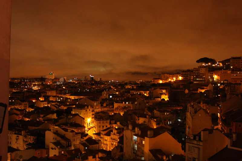 A noite — Lisbonne (Portugal)